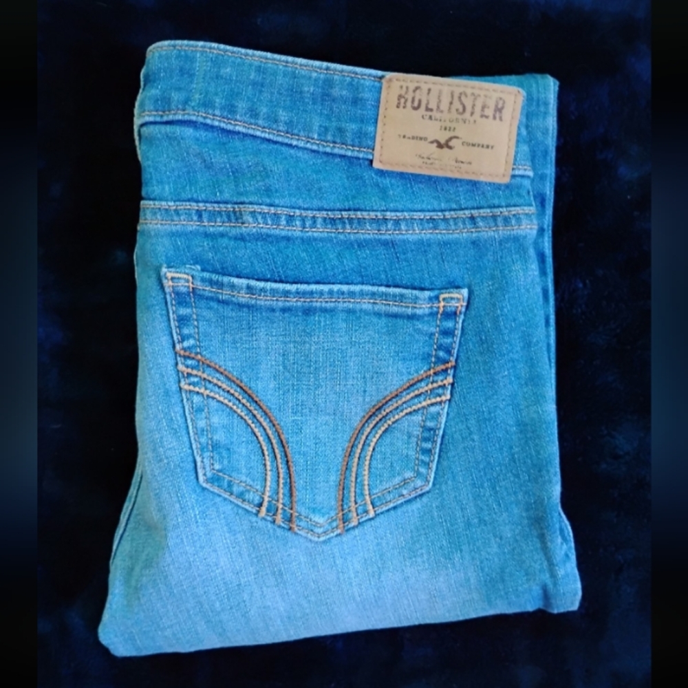 Hollister Blue Jeans Classic Denim with Signature Stitching
